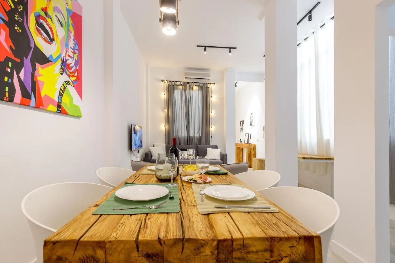 Apartamentos Tribuna Malaga