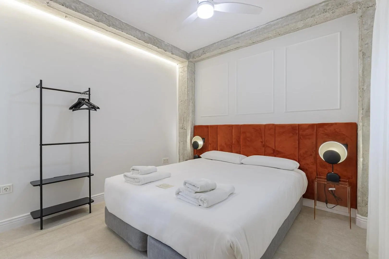 Apartamentos Tribuna Málaga 0*,